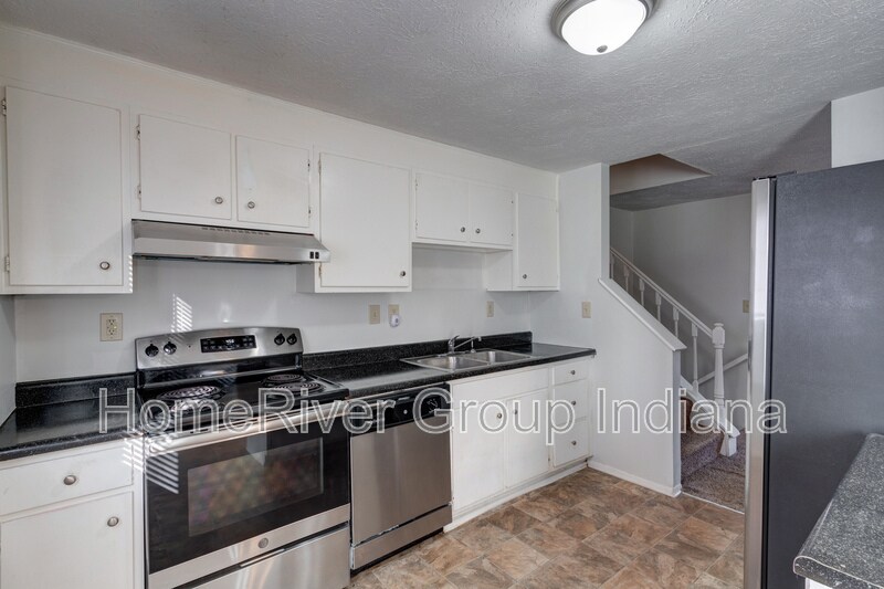 Building Photo - 5848 Baron Ct