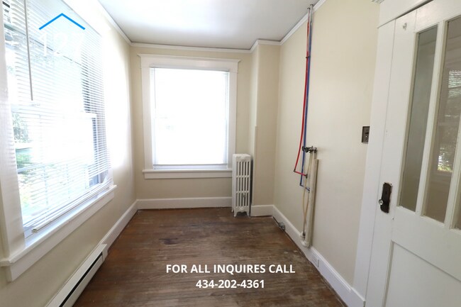 Building Photo - Spacious 2 Bed 1 Bath Duplex in Lynchburg
