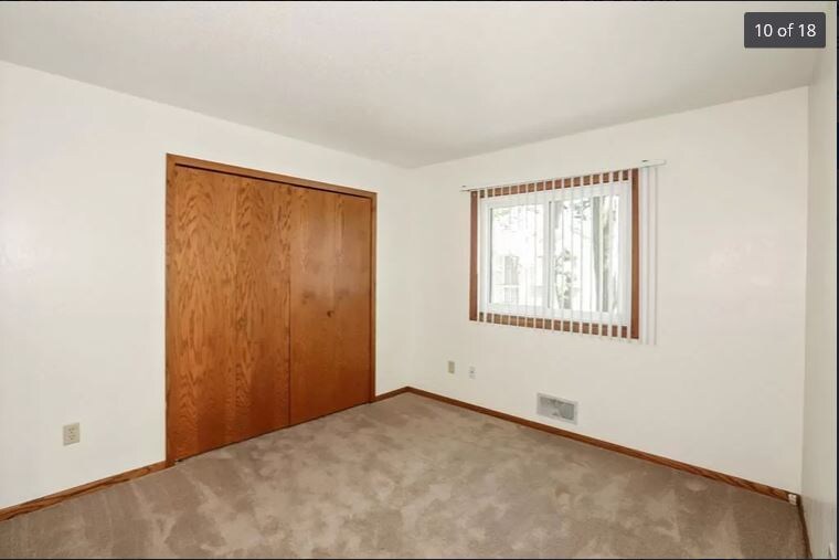 Building Photo - 1377 Hadley Ave N