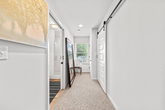 Building Photo - Luxury Furnished Rental in Bluewater Bay...Just steps from the water!!