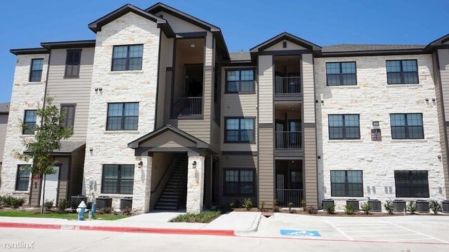 Primary Photo - 2 br, 2 bath Condo - 9387 FM 1960 Bypass W...