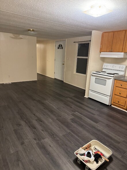 Building Photo - 350 Duck Mountain Ln