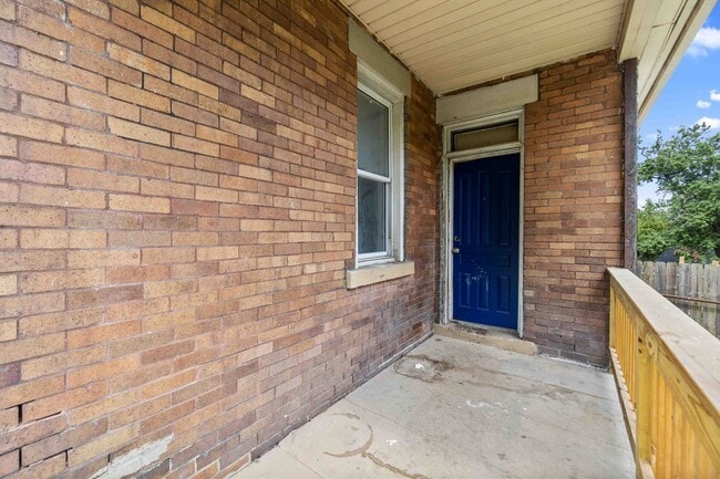 Building Photo - 4 Bed 1 Bath Single Family Home