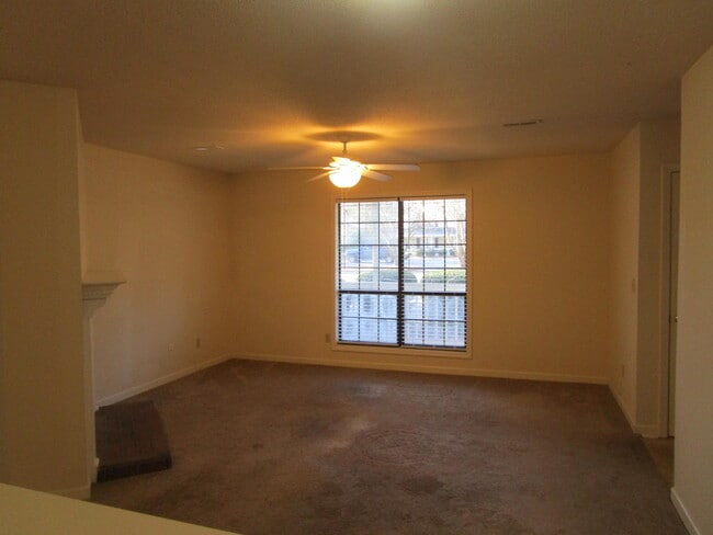 Building Photo - 645 Archdale Dr