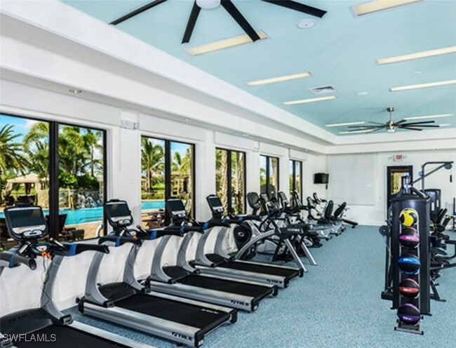 Building Photo - 3296 Pacific Dr