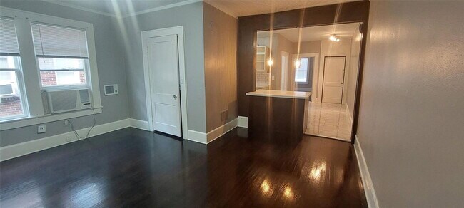 Building Photo - 3719 Audubon Pl