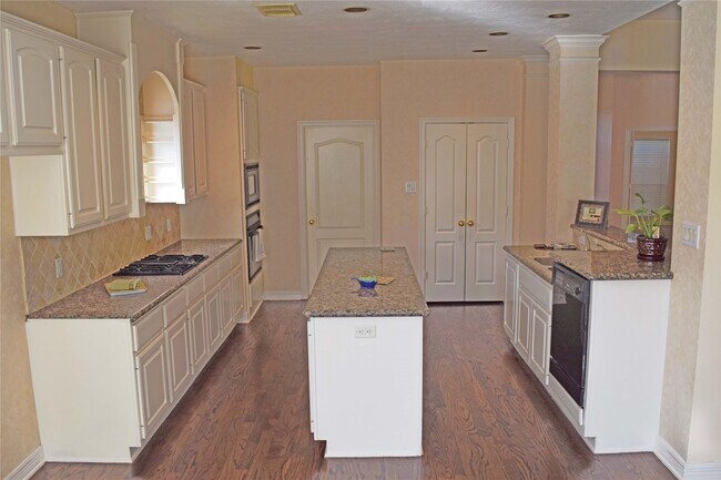 Building Photo - 12019 Laguna Terrace Dr