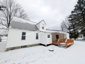 Building Photo - 5684 Sandy Lake Polk Rd