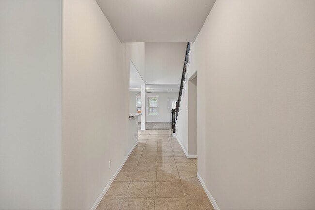 Building Photo - 13302 Hidden Valley Dr