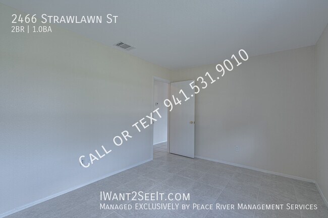 Building Photo - 2466 Strawlawn St