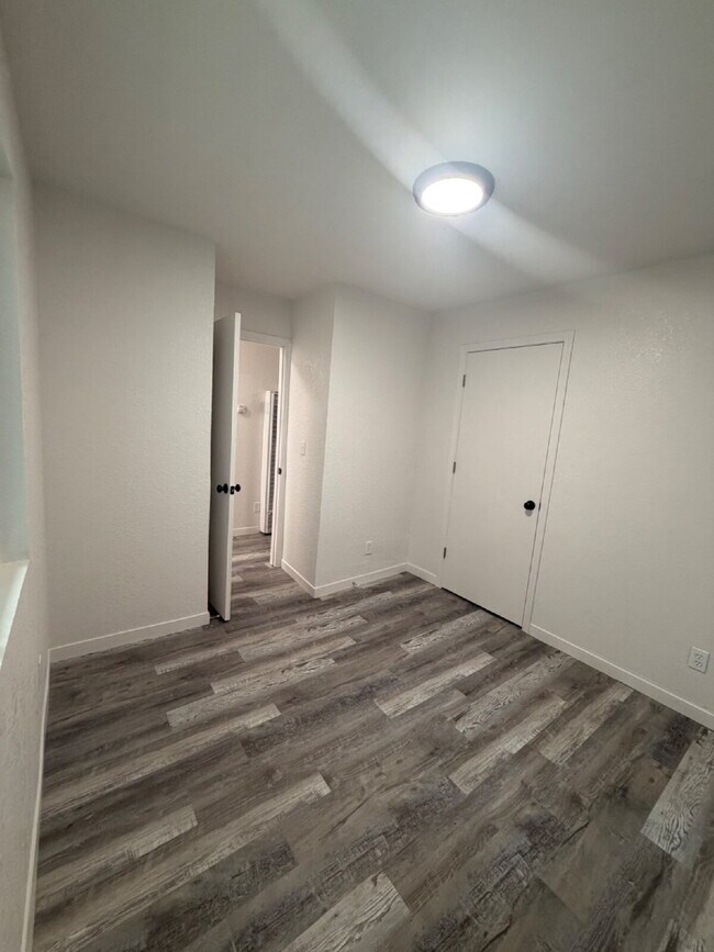 Building Photo - Price Drop !!Newly Remodeled Home for Lease 412 N Street, Merced, CA 95341