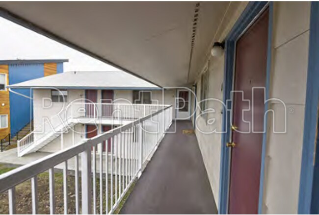Building Photo - 412 S Asbury St