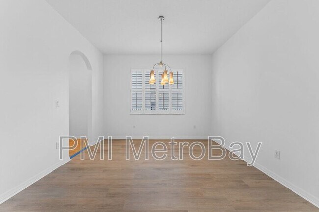 Building Photo - 10886 Cory Lake Dr