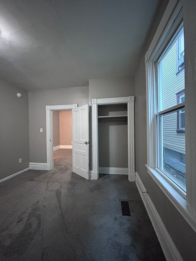 Building Photo - 1303 Woodland Ave