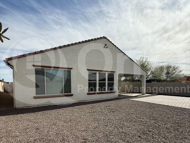 Building Photo - 5866 N 86th Ln