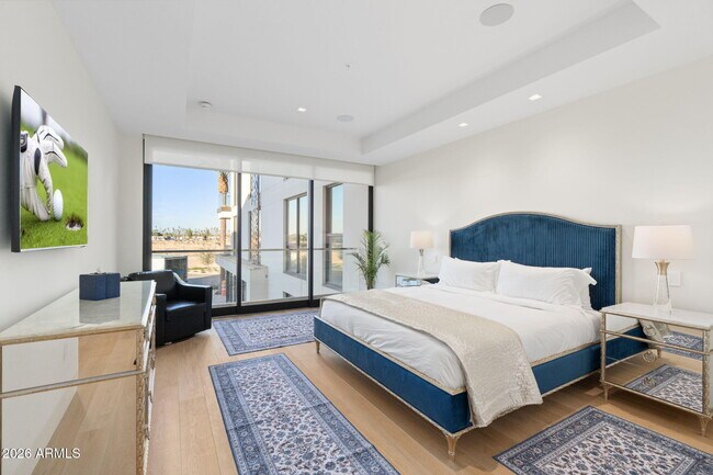 Building Photo - 6587 N Palmeraie Blvd