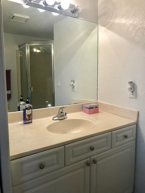 Building Photo - 8050 Severn Dr