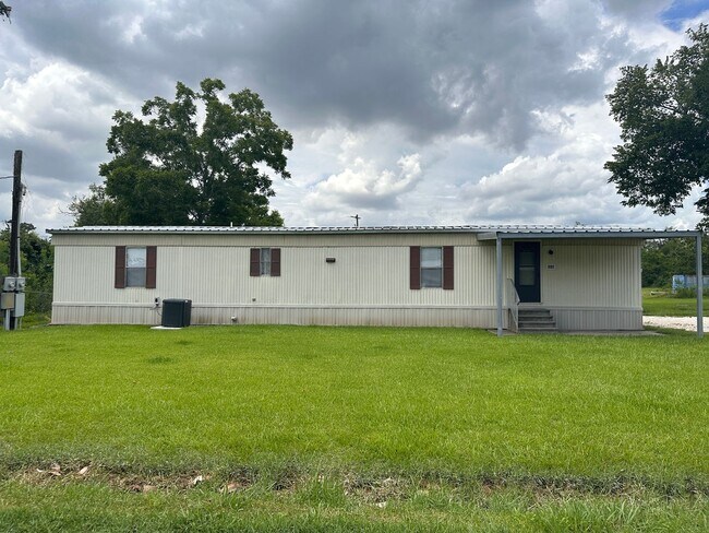 Building Photo - Awesome 2/2 Trailer in Westlake for rent!