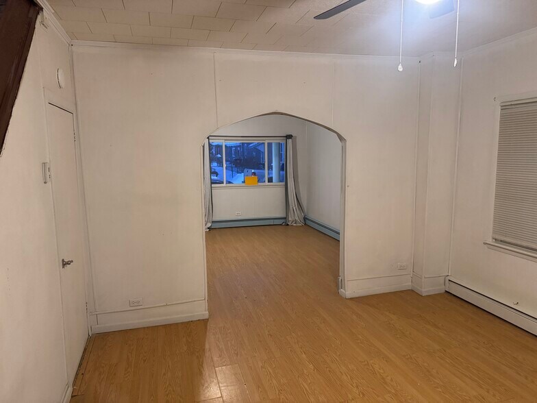 Building Photo - 710 Walnut St