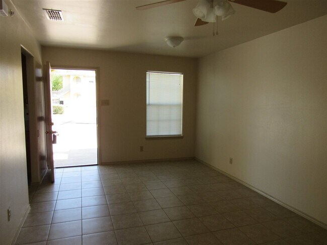 Building Photo - 1720 Juarez Ave