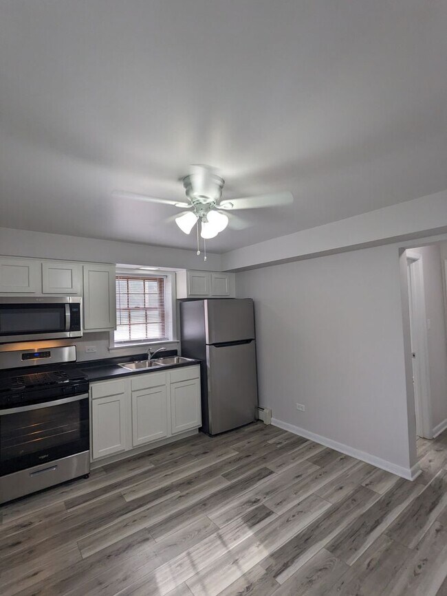 Building Photo - 600 Kungs Way