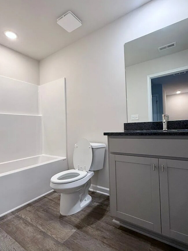 Building Photo - 3 Bed Townhome For Lease At The Hamlet At Wyndham