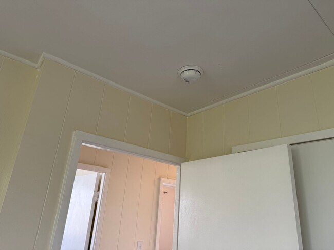 Building Photo - 3670 Hilo Pl