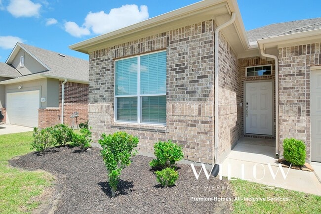 Building Photo - The Maple – Single-Story Sophistication with Room to Live