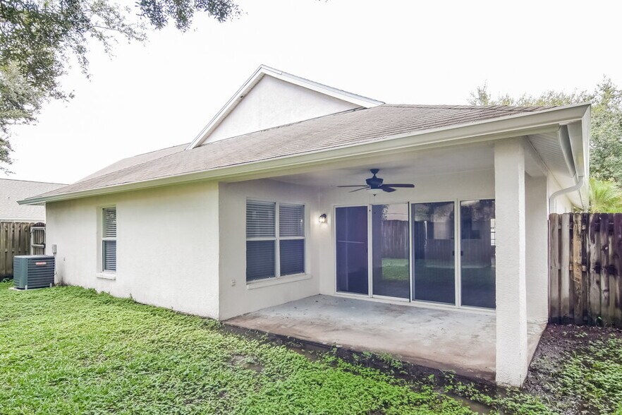 Building Photo - 6514 Summer Cove Dr