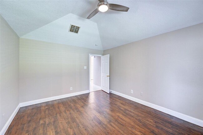 Building Photo - 21115 Rushing Creek Ln