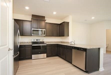 Building Photo - 545 Bains St