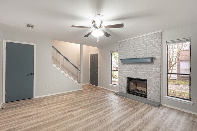 Building Photo - 1904 Dartmouth St