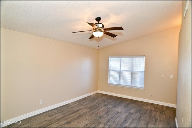 Building Photo - 3020 Tierra Mina Dr