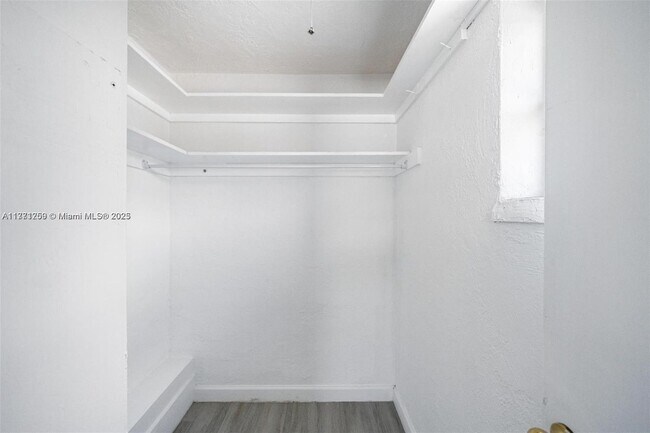 Building Photo - 6221 NW Miami Ct