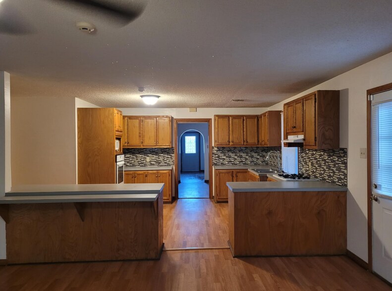 Building Photo - 173 Highway 1003