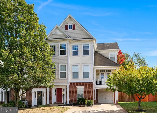 Building Photo - 8265 Glade Bank Dr