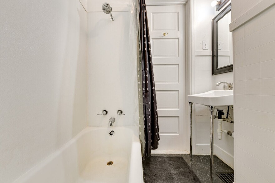 Building Photo - 503 Massachusetts Ave