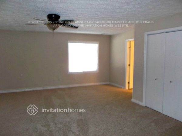 Building Photo - 215 Mayfield Cir