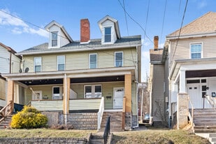 Building Photo - 306 7th Ave