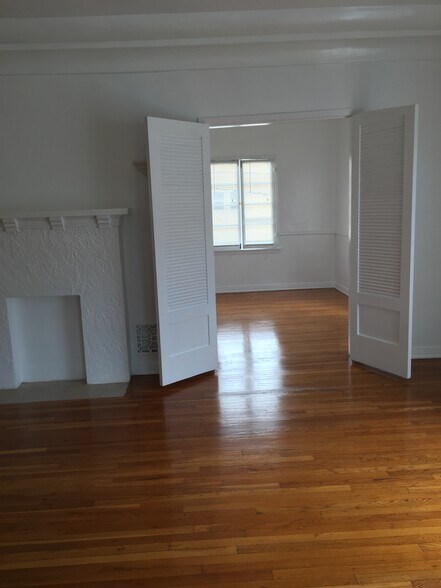 Building Photo - 442 N Spaulding Ave