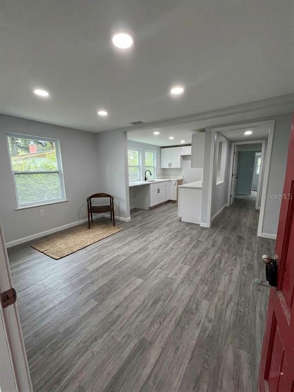 Building Photo - 407 NE 19th Dr