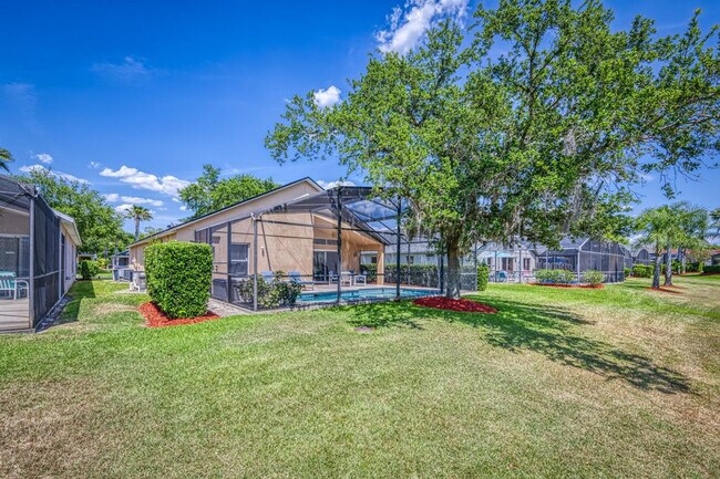 Building Photo - 1070 Lake Berkley Dr