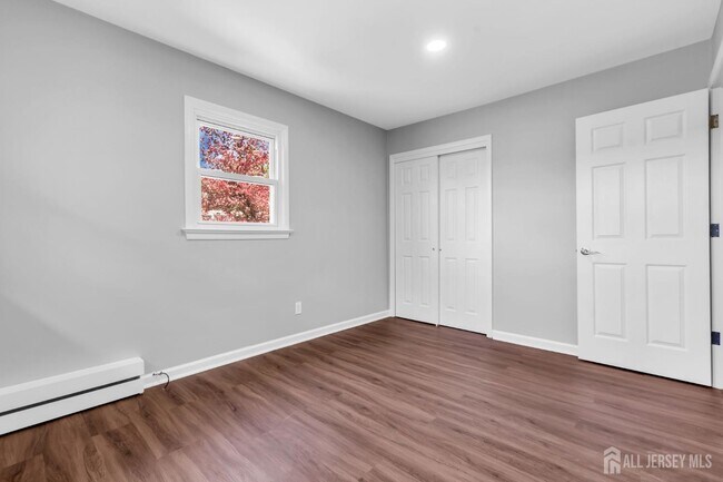 Building Photo - 368-70-370 Voorhees Ave