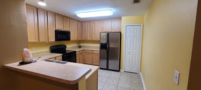 Building Photo - 9420 Osprey Branch Trail