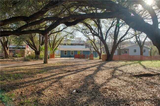 Building Photo - 1503 Robert Weaver Ave