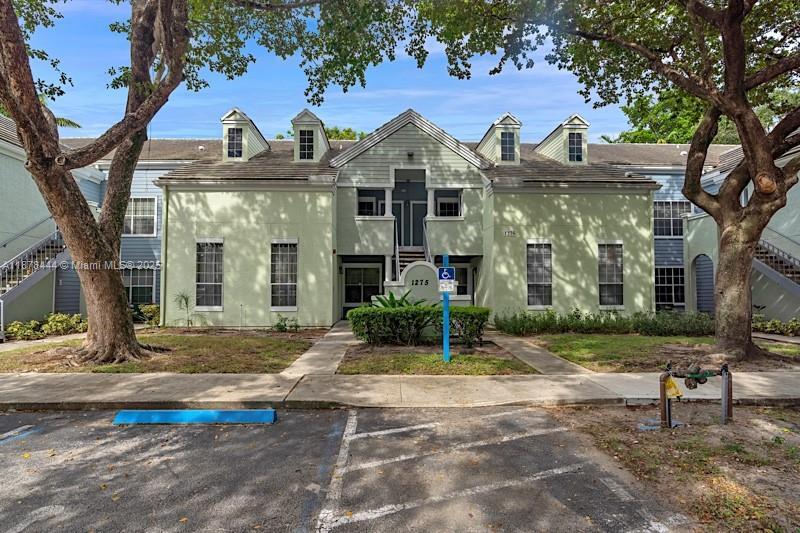 Primary Photo - 1275 Crystal Way
