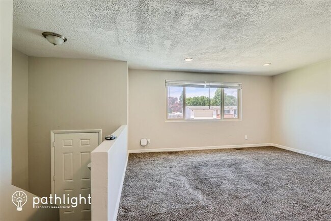 Building Photo - 667 West 2200 North