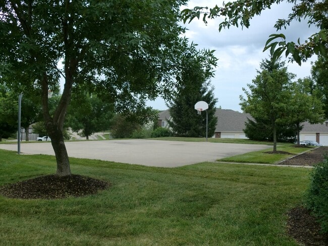 Building Photo - 1115 Kennesaw Ridge Rd