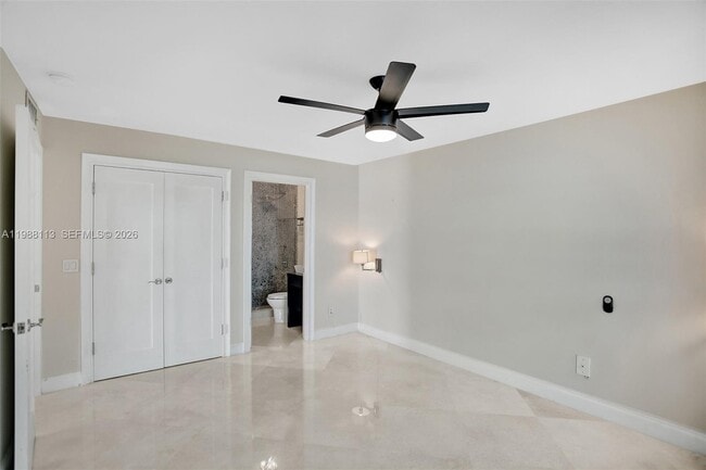 Building Photo - 2201 Brickell Ave