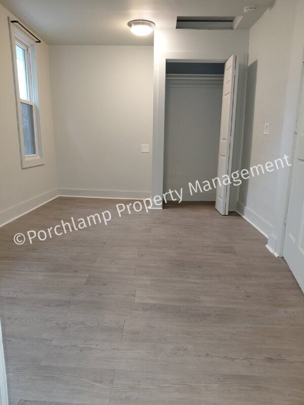 Building Photo - 5038 Carson Ave SW